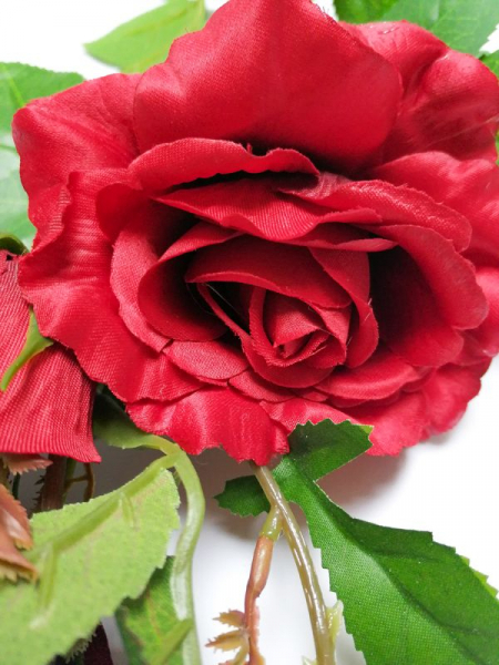 Róża gałązka 77 cm czerwona